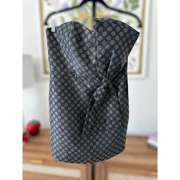 New Express Black and Gray Polka Dot Bow Strapless Mini Dress Size 8 - Picture 1 of 11